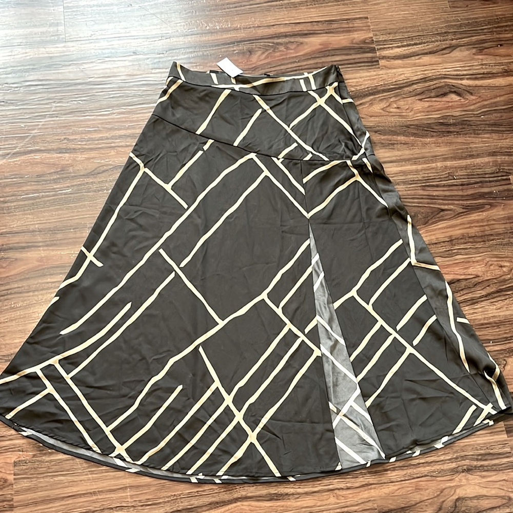 Banana Republic green and tan patterned midi skirt sz 10